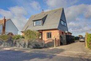 High View, Chapel Road, Clacton-on-sea CO16 0AR