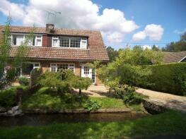 11 Keiris, Mint Road, Liss GU33 7BQ