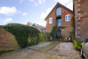 Hathcote Oast, Staple Street, Faversham ME13 9TY