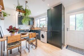 16, Barsham Close, Fakenham NR21 7JL