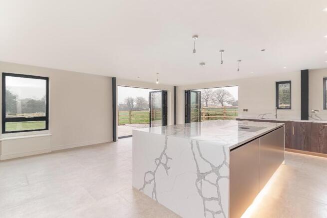 Living Dining Kitchen - M.jpg