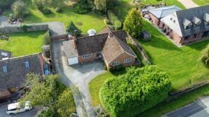 The Orchard, Old Turnpike Road, Crowle WR7 4AG