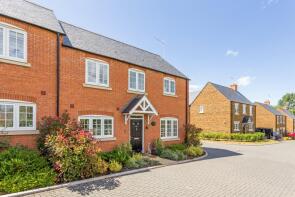 26, Henge Close, Banbury OX17 3GA