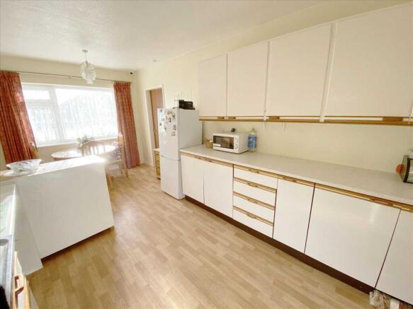 Kitchen: