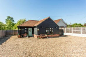 Willow Barn, South Hanningfield Road, Rettendon, Chelmsford CM3 8HE