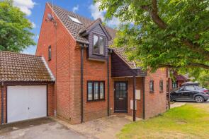 4, Honeymead, Welwyn AL6 0EG