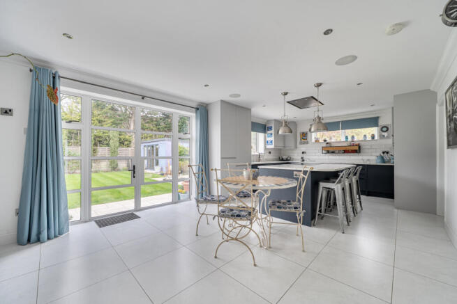 Kitchen/Breakfast
