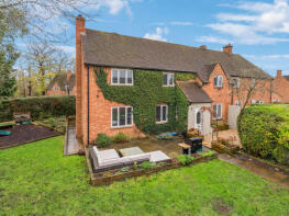 27, Hill Meadow, Amersham HP7 0LF