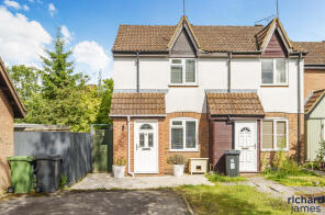 1, Woodbury Close, Nine Elms, Swindon SN5 5UH