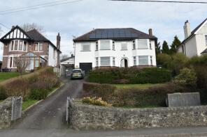Elmgrove, Lloyd Terrace, Adpar SA38 9NT