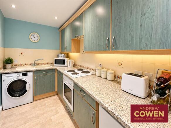 Kitchen 3.jpg