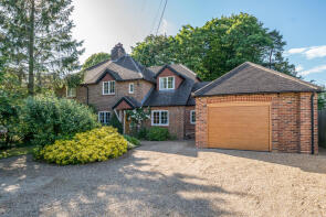 2, Cisswood Cottages, Sandygate Lane, Horsham RH13 6LR