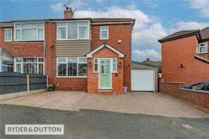 22, Lindale Avenue, Oldham OL2 6UU