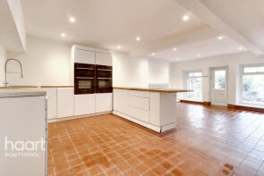 3 Woodland House, Park Road, Penygarn, Pontypool NP4 8BH