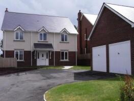 4, Clos Hen Dy, Clatter, Caersws SY17 5NQ