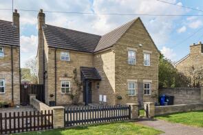 33, Farthinghoe Road, Banbury OX17 3DE