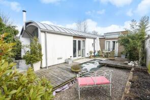 6 The Tardis, Harolds Field, Station Road, Boughrood, Brecon LD3 0YQ