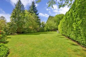Orchard House, Stone Street, Ashford TN25 6DF