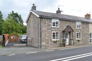 5, Clatter Terrace, A470t From Junction With U2580 To Access Road To Ty-coch, Clatter, Caersws SY17 5NL