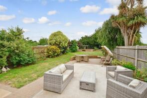 Bredgar Cottage, Allhallows Road, Lower Stoke, Rochester ME3 9SN