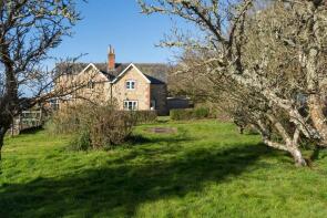 4, London Heath Cottage, Porchfield Road, Newport PO30 4NX