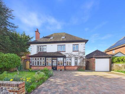 Avereng Road, Folkestone, Kent, CT19