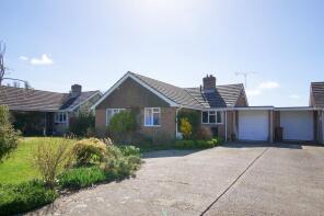 30 Rowan Garth, Longmeadow Gardens, Chichester PO20 7HP