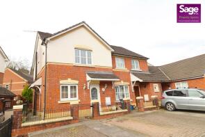 37, Clos Afon Llwyd, Riverside, Pontypool NP4 6DA