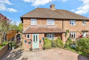 65, New Farthingdale, Lingfield RH7 6RF