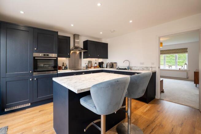 10 kitchen - 3 bedroom detached (house) at Brick