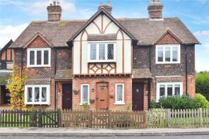 2, Holmwood Cottages, Ide Hill Road, Edenbridge TN8 6NS