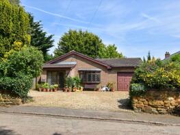 29, West End, Northampton NN7 3PF