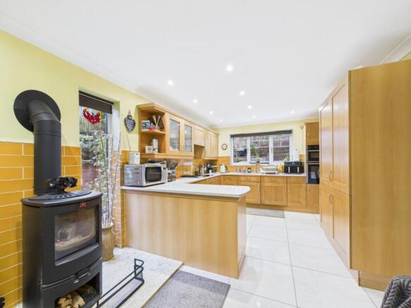 Kitchen/Snug