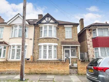 Avonwick Road, Hounslow, Middlesex, TW3