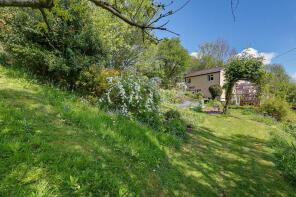 Ferndale, Road From Junction At Rose Tree Cottage To Ferndale, The Slad, Newnham GL14 1JX