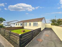 14, Croft Parc, Helston TR12 7PN