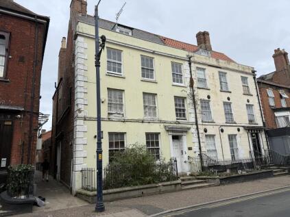 Flat 5, 43 King Street, Great Yarmouth, Norfolk NR30 2PN