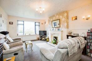 6, Aysgarth Crescent, Mount Tabor, Halifax HX2 0UJ