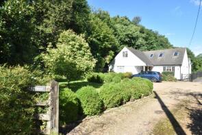 Leeway, Canterbury Road, Ashford TN25 4DL