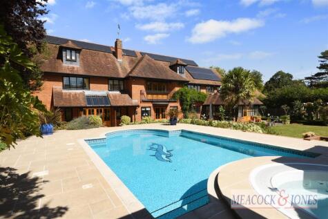 Hutton Mount, Brentwood