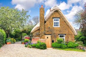 Orchard House, Old Forge Lane, Daventry NN11 3TD