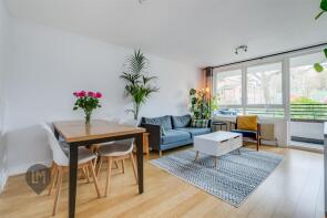82, Beaumont Road, London SW19 6RG