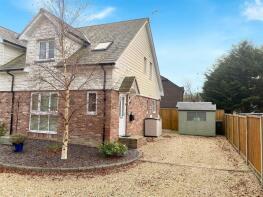 2, Gembrook Cottages, West Street, Ventnor PO38 3BS