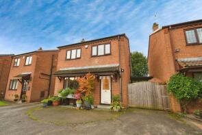18, Capthorne Close, Holme Hall, Chesterfield S40 4XX
