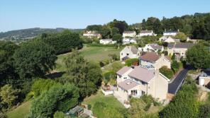 Rollingwood, Haymes Drive, Cleeve Hill, Cheltenham GL52 3QQ