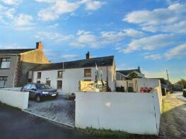 11, Maes Yr Eglwys, Llansaint, Kidwelly SA17 5JE