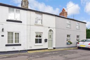3, Crown Cottages, The Street, Deal CT14 0ND