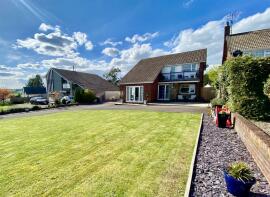 Quarlston, Chapel Close, Pwllmeyric NP16 6HW
