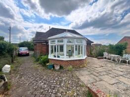 8, Swans Close, Marlborough SN8 2PH