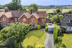 46, Hurstwood Road, Uckfield TN22 4BB